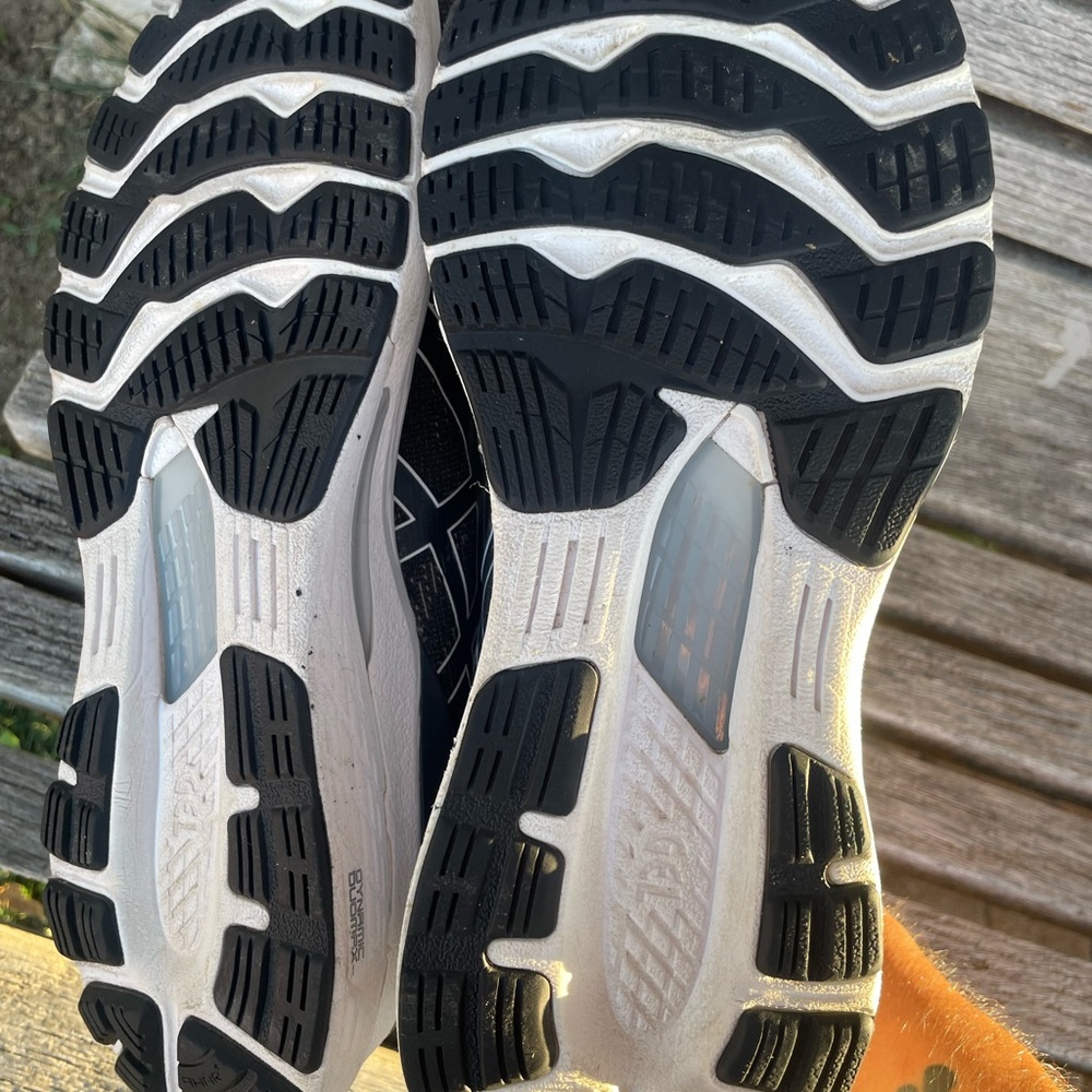 ASICS gel kayano 28 womens athletic shoes - Picture 6 of 8